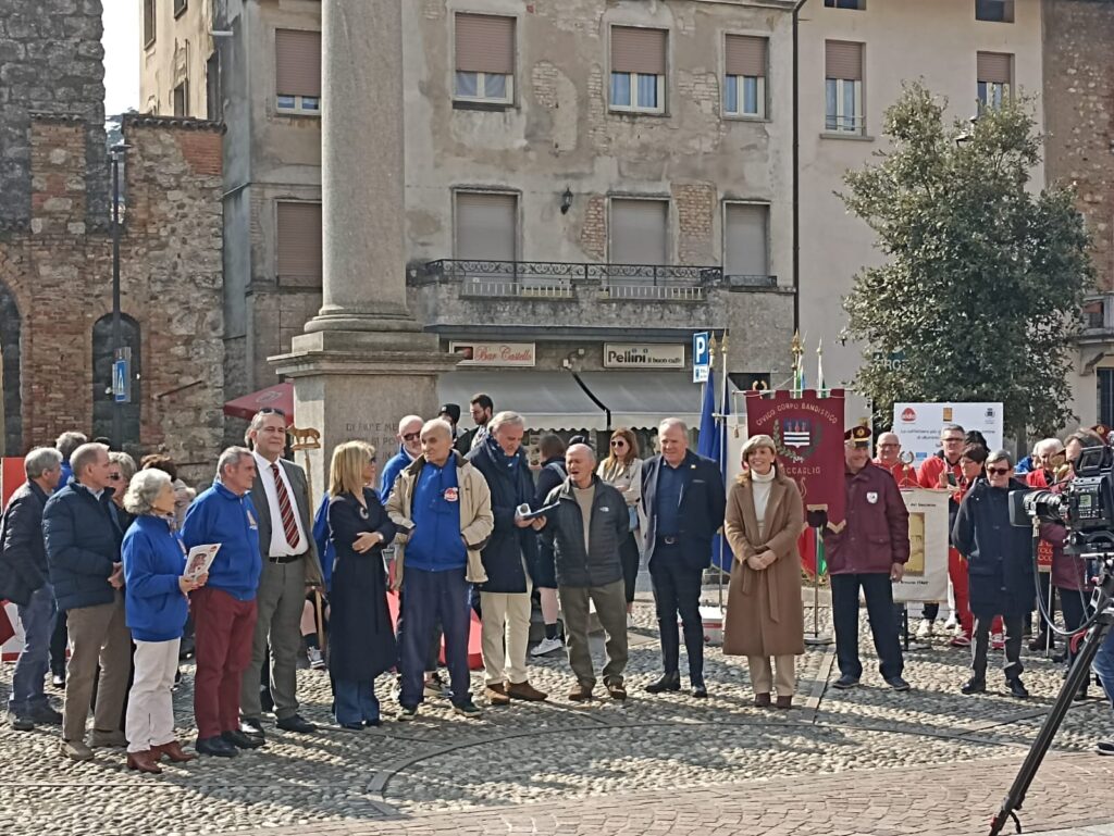 Questa immagine ha l'attributo alt vuoto; il nome del file è 6-1024x769.jpg
