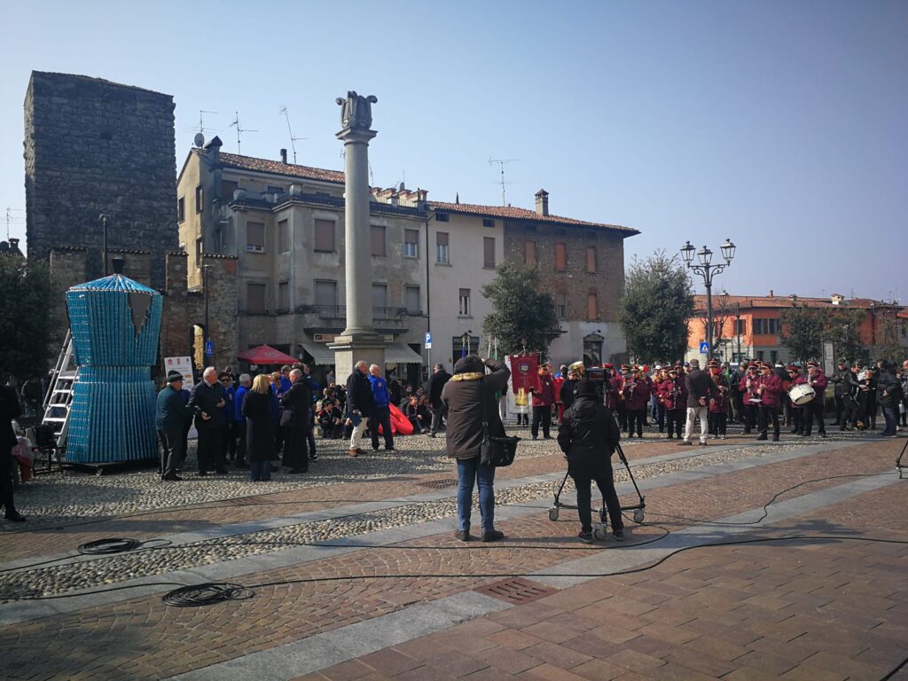 Questa immagine ha l'attributo alt vuoto; il nome del file è 8-1024x768.jpg