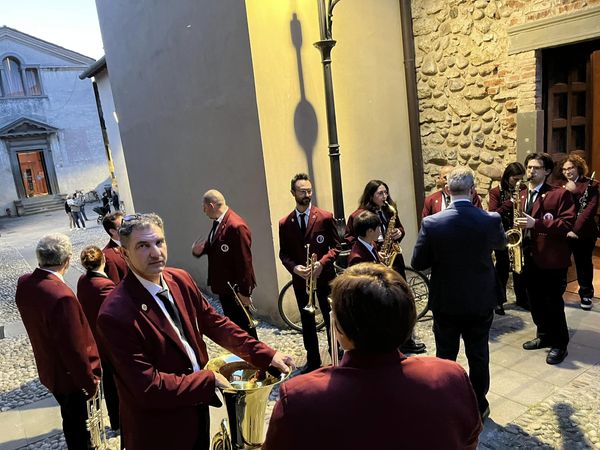 Questa immagine ha l'attributo alt vuoto; il nome del file è 3.jpg
